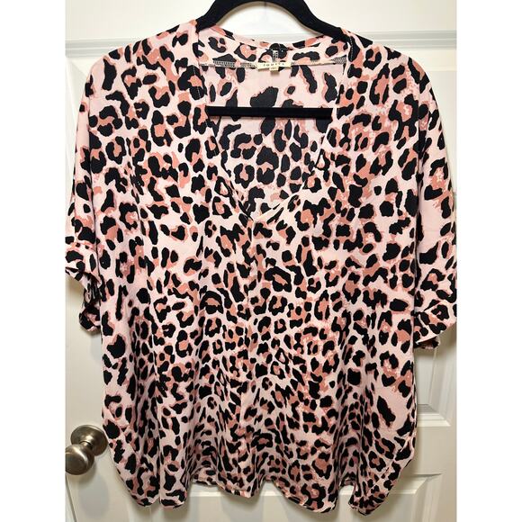 Jodifl Pink Leopard Print Oversized Blouse Size Large NWOT Boho Top - Picture 2 of 11